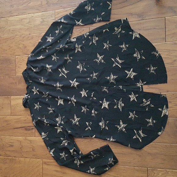 Lane Bryant Women's Sheer Style Star High Low Blouse with Back Slit Size 14/16 - Picture 7 of 15